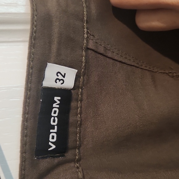 NWT‎ Volcom Road Trip Chino Shorts Mens Olive Green Logos Pockets Size 32 Preppy - Picture 5 of 9